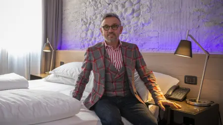 Bruno Barbieri - 4 Hotel: puntate, protagonisti e curiosità