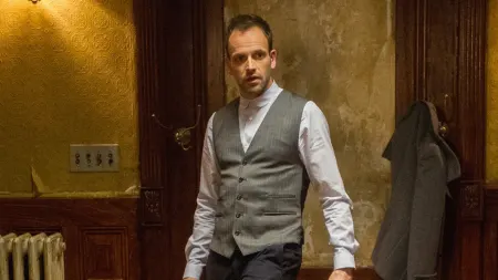 Elementary stagione 1