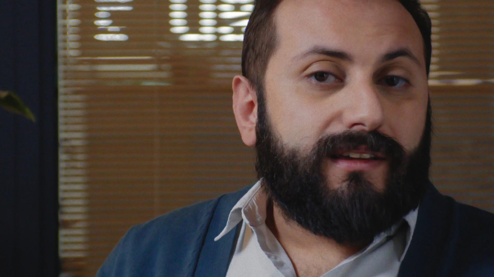 Pesci piccoli: Un'agenzia, molte idee, poco budget stagione 1